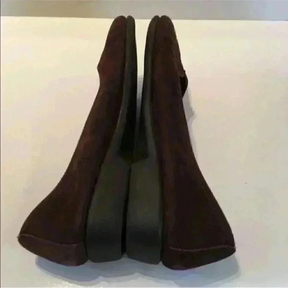 New Coldwater Creek Flats Size 6.5 Brown Suede